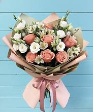 Букет цветов из:  Розы, Альстромерии и Лизиантусы #REPLACE_PRED# Абатское