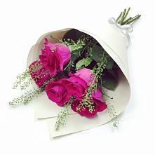 Букет цветов из:  Розы в Абатское