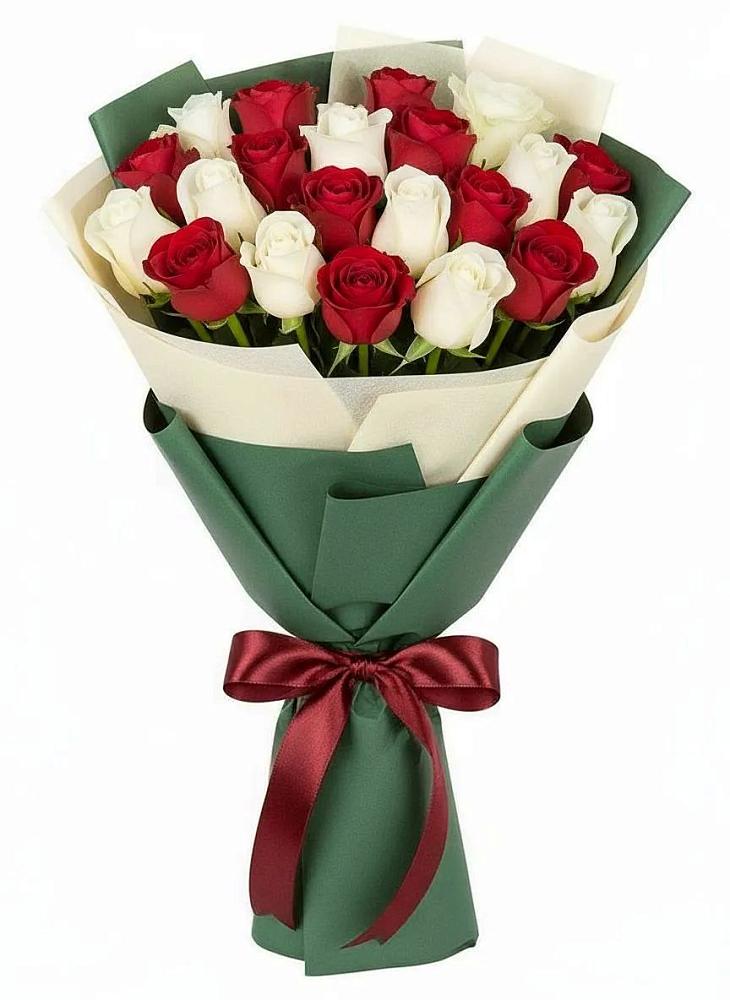 Букет Микс из красных и белых роз в Абатское