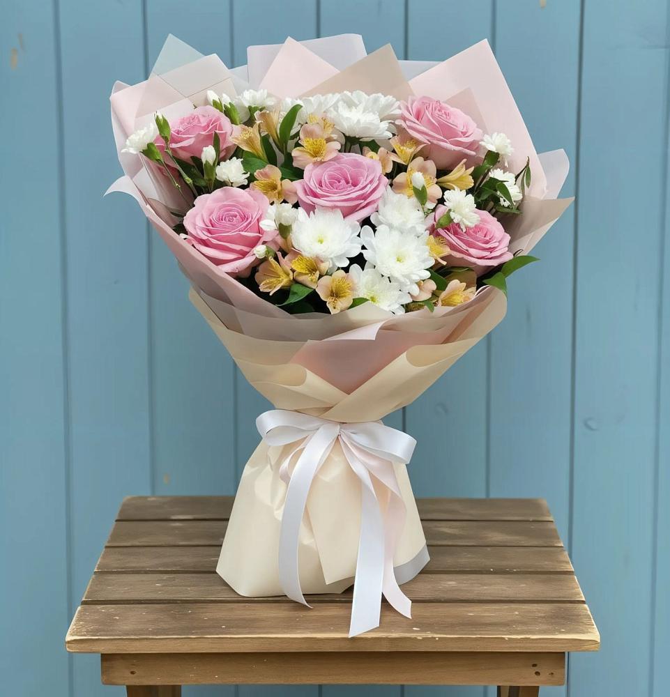 Букет цветов из: Гвоздики, Орхидеи и Розы в Абатское