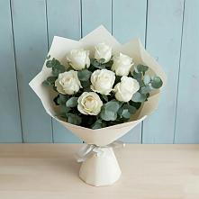 Букет Белые розы в Эвкалипте в Абатское