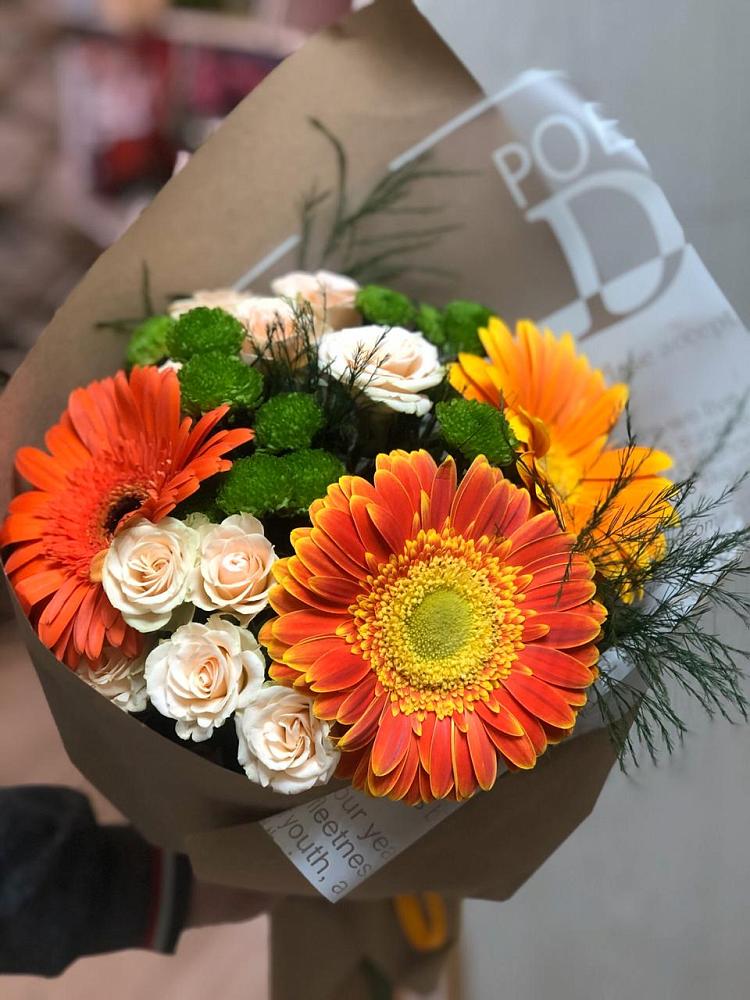 Букет цветов из: Герберы, Хризантемы и Розы в Абатское